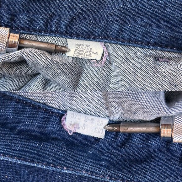 70s Vintage Levi's Jeans Highwaisted Straight Leg Embroidered Flower Scovill. - Picture 8 of 8